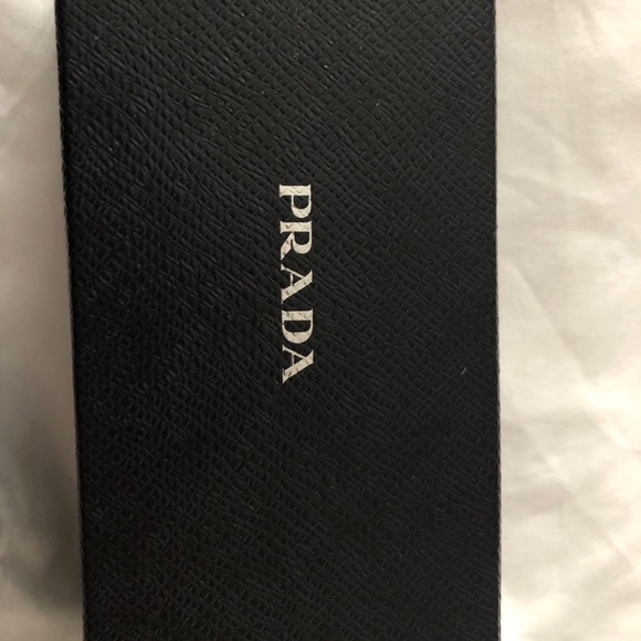 PRADA 👓 - Picture 6 of 6